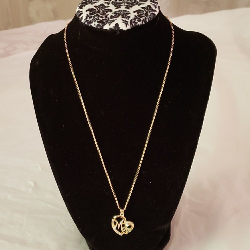 NIB Anne Klein Pendant and Earrings Set